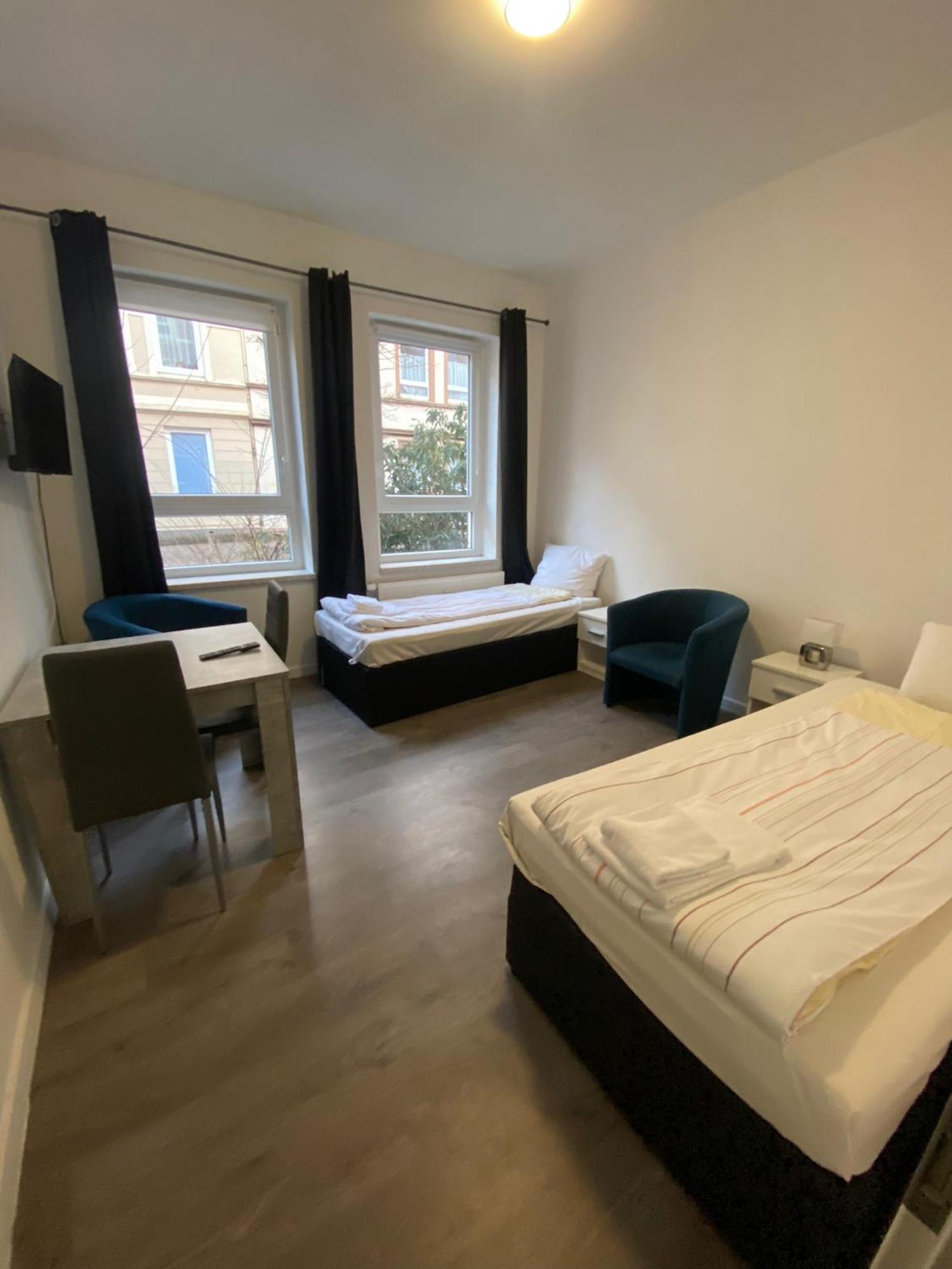 Neumünster Modernes Apartment Mit 2 Schlafzimmern Und Privatparkplatz Nahe Innenstadt מראה חיצוני תמונה